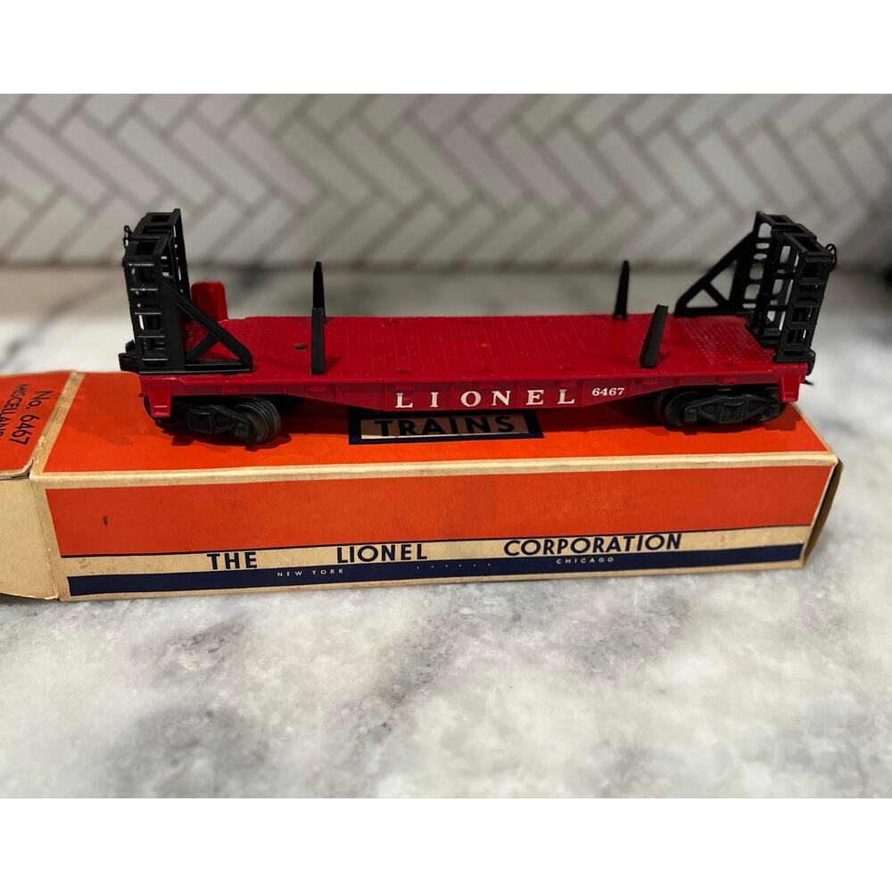 Vintage Lionel 6467 Red Flatcar Miscellaneous Car O Gauge w Original Box